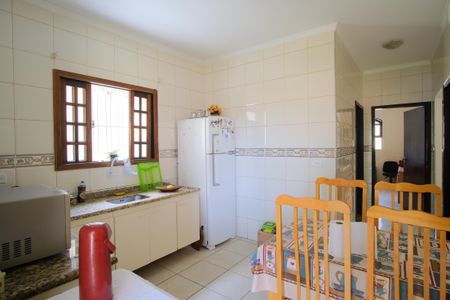 Casa para alugar com 136m², 2 quartos e 3 vagasCozinha