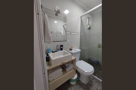 Apartamento à venda com 70m², 3 quartos e 1 vaga Apartamento à venda com 70m², 3 quartos e 1 vagaBanheiro