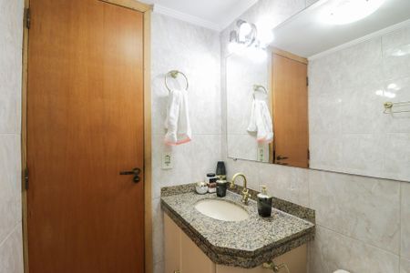 Apartamento à venda com 167m², 4 quartos e 2 vagasBanheiro Social