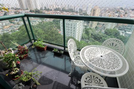 Apartamento à venda com 167m², 4 quartos e 2 vagasVaranda 1