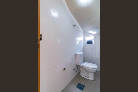 Casa à venda com 220m², 2 quartos e 3 vagas Casa à venda com 220m², 2 quartos e 3 vagasLavabo