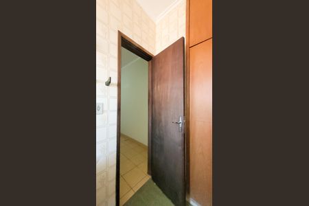 Casa à venda com 256m², 4 quartos e 3 vagas Casa à venda com 256m², 4 quartos e 3 vagasBanheiro da Suite