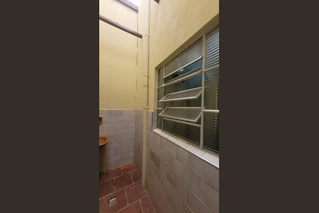 Casa à venda com 256m², 4 quartos e 3 vagas Casa à venda com 256m², 4 quartos e 3 vagasLavanderia