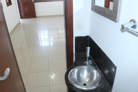 Casa à venda com 124m², 3 quartos e 1 vagaLavabo