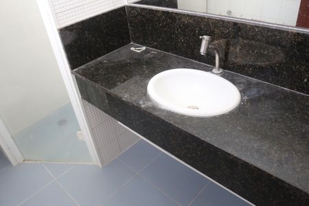 Casa à venda com 124m², 3 quartos e 1 vagaBanheiro da Suíte 1