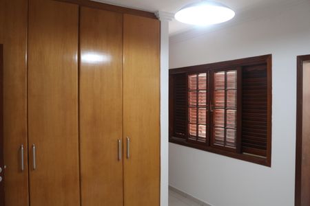 Casa à venda com 124m², 3 quartos e 1 vagaSuíte 1