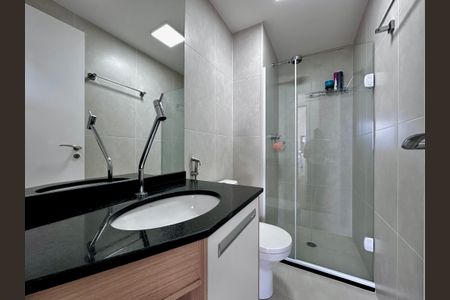 Apartamento à venda com 68m², 2 quartos e 2 vagasBanheiro Social