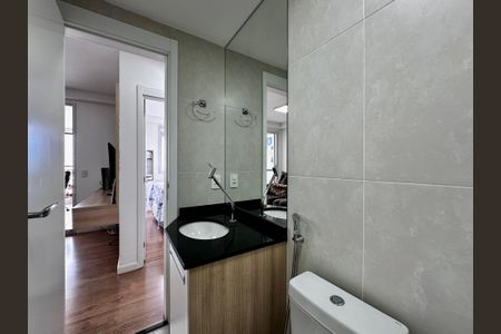 Apartamento à venda com 68m², 2 quartos e 2 vagasBanheiro Social