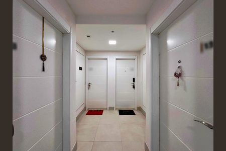 Apartamento à venda com 68m², 2 quartos e 2 vagasHall Apartamento