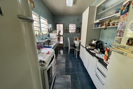 Casa à venda com 260m², 3 quartos e 1 vaga Casa à venda com 260m², 3 quartos e 1 vagaCozinha