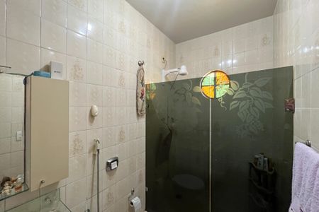 Casa à venda com 260m², 3 quartos e 1 vaga Casa à venda com 260m², 3 quartos e 1 vagaBanheiro 2