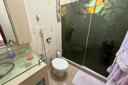 Casa à venda com 260m², 3 quartos e 1 vaga Casa à venda com 260m², 3 quartos e 1 vagaBanheiro 2