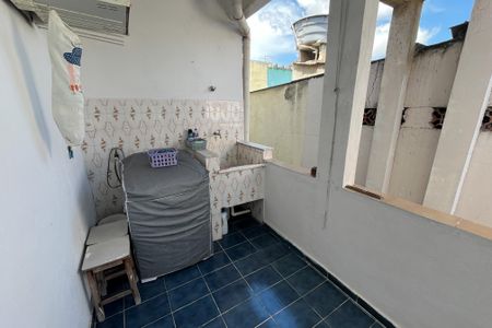 Casa à venda com 260m², 3 quartos e 1 vaga Casa à venda com 260m², 3 quartos e 1 vagaÁrea de Serviço