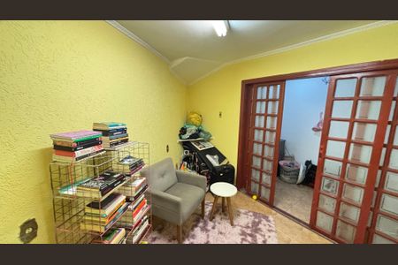 Casa à venda com 240m², 3 quartos e 3 vagas Casa à venda com 240m², 3 quartos e 3 vagasQuarto da Área de Serviço