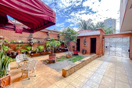 Casa à venda com 563m², 6 quartos e 6 vagasÁrea externa