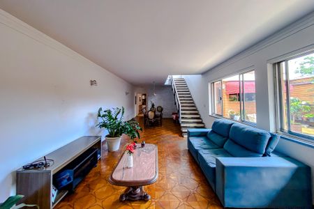 Casa à venda com 563m², 6 quartos e 6 vagasSala