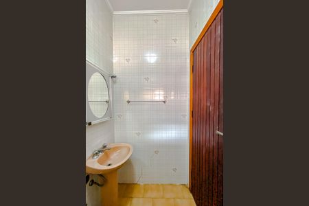 Casa à venda com 563m², 6 quartos e 6 vagasBanheiro Social