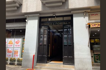 Apartamento à venda com 37m², 1 quarto e sem vagaFachada