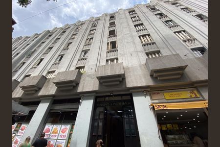 Apartamento à venda com 37m², 1 quarto e sem vagaFachada