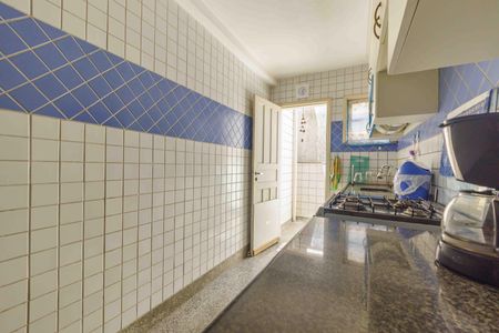 Casa de condomínio à venda com 297m², 3 quartos e 3 vagas Casa de condomínio à venda com 297m², 3 quartos e 3 vagasCozinha