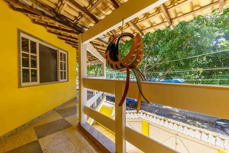 Casa de condomínio à venda com 297m², 3 quartos e 3 vagas Casa de condomínio à venda com 297m², 3 quartos e 3 vagasVaranda