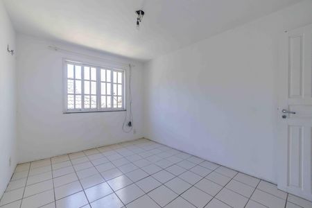 Casa de condomínio à venda com 297m², 3 quartos e 3 vagas Casa de condomínio à venda com 297m², 3 quartos e 3 vagasSuíte 1