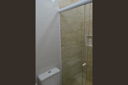 Casa de condomínio à venda com 216m², 2 quartos e 3 vagas Casa de condomínio à venda com 216m², 2 quartos e 3 vagasBanheiro da Suíte 2