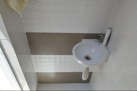 Casa de condomínio à venda com 216m², 2 quartos e 3 vagas Casa de condomínio à venda com 216m², 2 quartos e 3 vagasBanheiro de Serviço