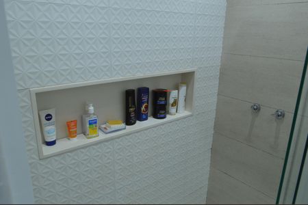 Casa de condomínio à venda com 216m², 2 quartos e 3 vagas Casa de condomínio à venda com 216m², 2 quartos e 3 vagasBanheiro da Suíte 1