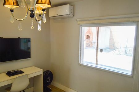 Casa de condomínio à venda com 216m², 2 quartos e 3 vagas Casa de condomínio à venda com 216m², 2 quartos e 3 vagasSuíte 2