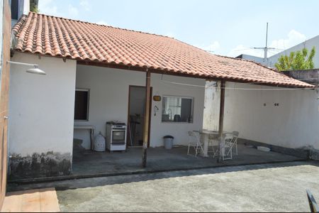 Casa de condomínio à venda com 216m², 2 quartos e 3 vagas Casa de condomínio à venda com 216m², 2 quartos e 3 vagasÁrea de Serviço