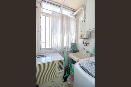 Apartamento à venda com 66m², 2 quartos e 1 vaga Apartamento à venda com 66m², 2 quartos e 1 vagaÁrea de Serviço