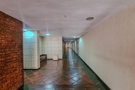 Apartamento à venda com 66m², 2 quartos e 1 vaga Apartamento à venda com 66m², 2 quartos e 1 vagaHall social