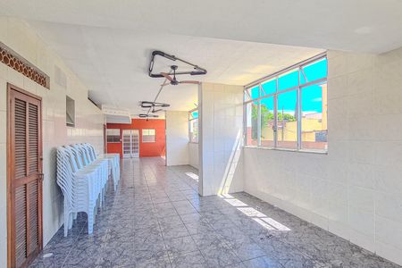 Apartamento à venda com 66m², 2 quartos e 1 vaga Apartamento à venda com 66m², 2 quartos e 1 vagaÁrea comum - Salão de festas