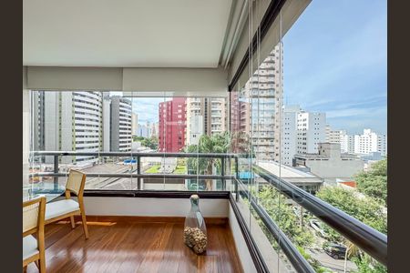 Apartamento à venda com 206m², 4 quartos e 3 vagas