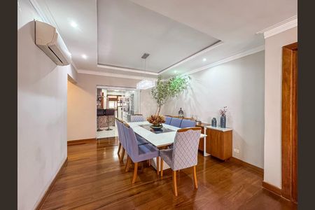 Apartamento à venda com 206m², 4 quartos e 3 vagas