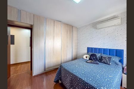 Apartamento à venda com 206m², 4 quartos e 3 vagas