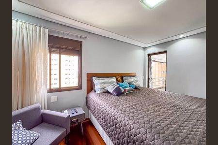 Apartamento à venda com 206m², 4 quartos e 3 vagas