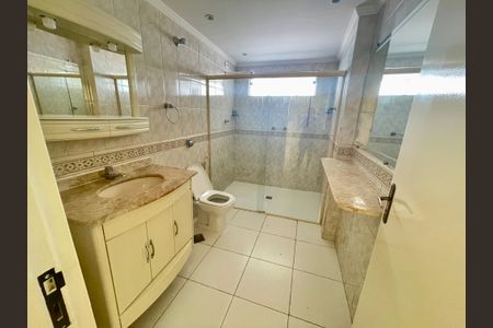 Apartamento à venda com 97m², 2 quartos e sem vaga Apartamento à venda com 97m², 2 quartos e sem vagaBanheiro