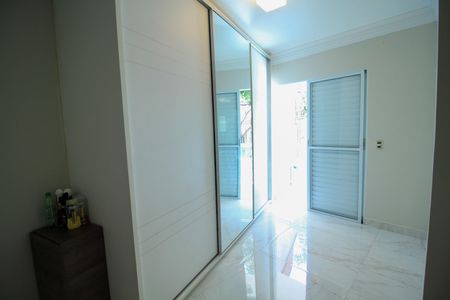 Casa à venda com 150m², 3 quartos e 3 vagas Casa à venda com 150m², 3 quartos e 3 vagasSuíte 2
