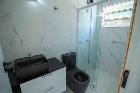 Casa à venda com 150m², 3 quartos e 3 vagas Casa à venda com 150m², 3 quartos e 3 vagasBanheiro Suíte 1