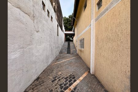 Casa à venda com 221m², 4 quartos e 7 vagas Casa à venda com 221m², 4 quartos e 7 vagasGaragem