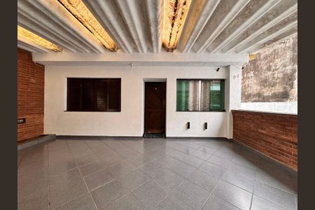Casa à venda com 221m², 4 quartos e 7 vagas Casa à venda com 221m², 4 quartos e 7 vagasGaragem