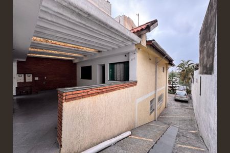 Casa à venda com 221m², 4 quartos e 7 vagas Casa à venda com 221m², 4 quartos e 7 vagasGaragem