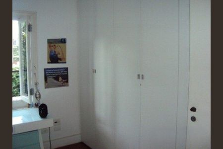 Casa de condomínio à venda com 530m², 4 quartos e 4 vagas