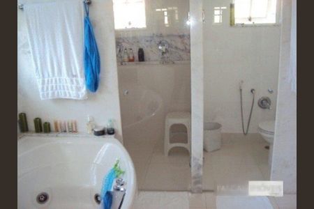 Casa de condomínio à venda com 530m², 4 quartos e 4 vagas