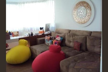 Casa de condomínio à venda com 530m², 4 quartos e 4 vagas