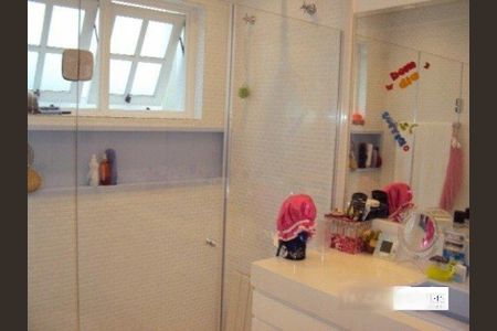 Casa de condomínio à venda com 530m², 4 quartos e 4 vagas