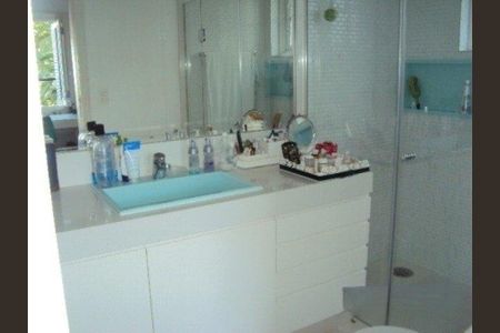 Casa de condomínio à venda com 530m², 4 quartos e 4 vagas