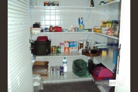 Casa de condomínio à venda com 530m², 4 quartos e 4 vagas